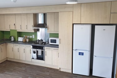 1 bed flat, De Walden Way, City Centre, Bradford, BD71BD - Image 6